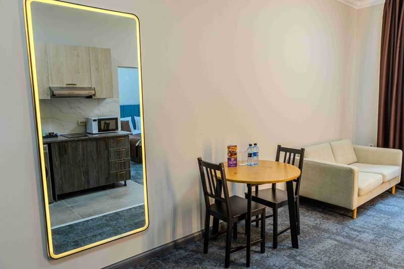 One-room apartment with a kitchenette